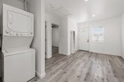Photo - 4924 64th St