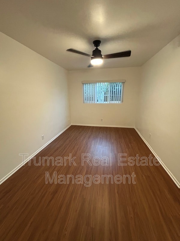Photo - 555 Palm Dr Unit A