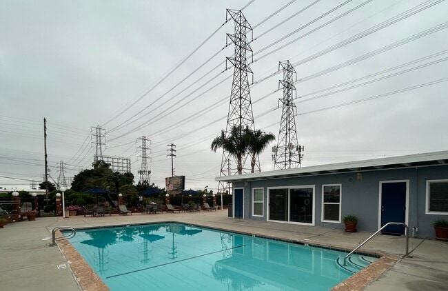 Pool - Garden West Estates (55+ Senior)