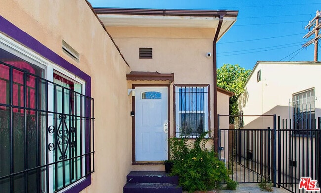 Building Photo - 5825 Venice Blvd. Rental