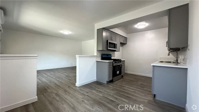 Building Photo - 512 N Marguerita Ave Unit E Rental