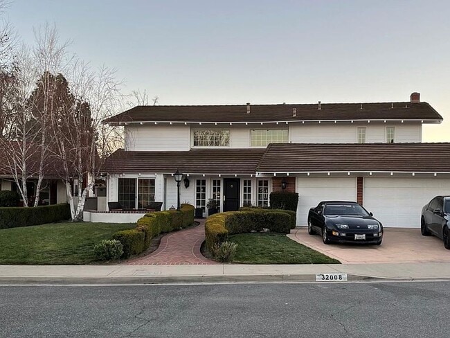 Building Photo - Westlake Village First Neighborhood Cul-De-Sac Home ** Non-Smoking Home/Property**