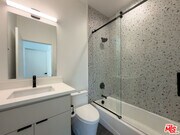 Photo - 845 N La Fayette Park Pl