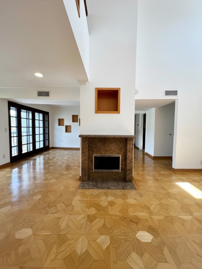 Photo - 7505 Hampton Ave Unit 16