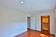 Photo - 141 N New Hampshire Ave
