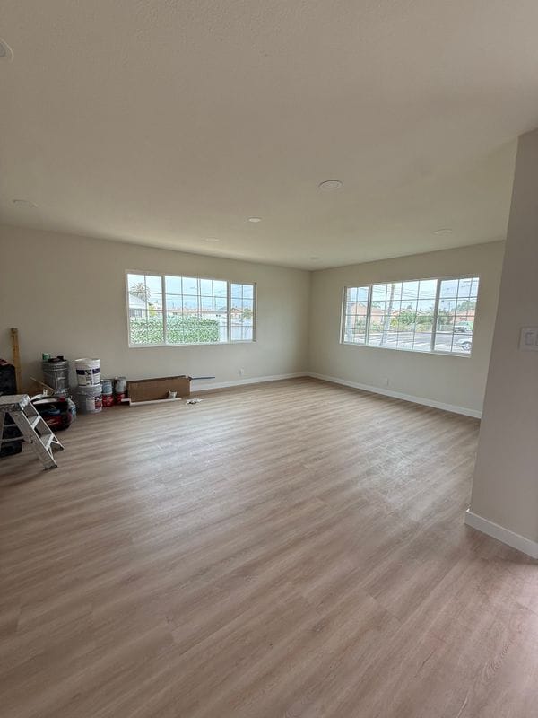 Photo - 105 S Roosevelt Ave