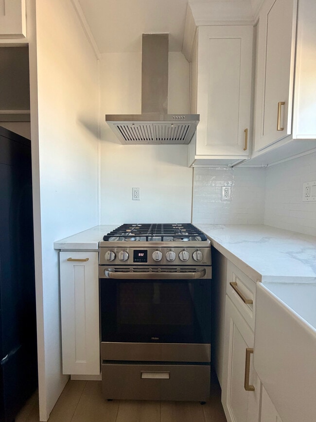 Photo - 23874 Friar St