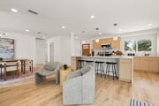 Photo - 21731 Bryant St