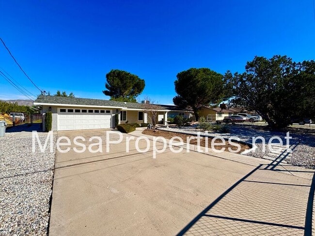 Photo - 7095 Lyons Ave