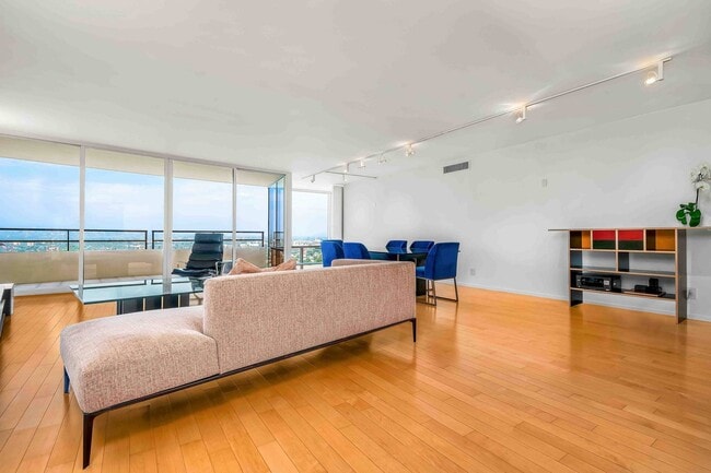 Photo - 4316 Marina City Dr Unit 1033