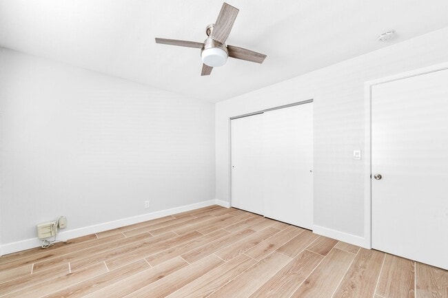 Building Photo - 406 13th St Unit B