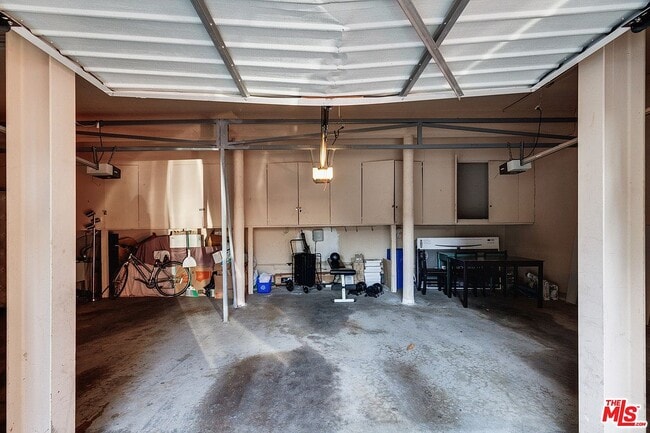 2 Car Parking Garage - 1419 15th St Unit 5