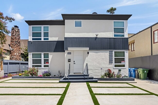 Building Photo - 1342 S Ogden Dr Unit #1344 1/2