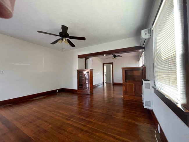 Photo - 141-147 W Ivy St Unit 147