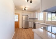 Photo - 111 W 48th St