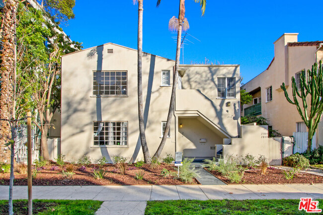 Building Photo - 238 N Almont Dr Unit 240 1/2 Rental