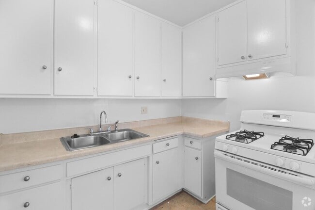 Building Photo - 11660 Chenault St Rental