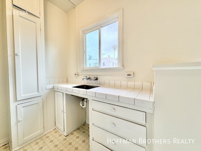 Photo - 836 Sanborn Ave Unit 316
