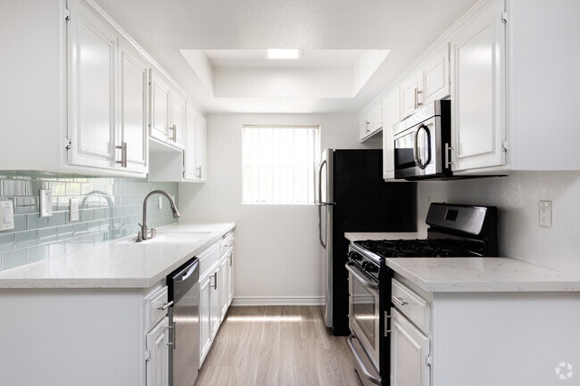 Building Photo - NoHo Gallery Rental