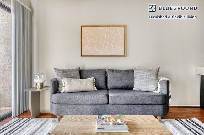 Photo - 11251 Morrison St Unit FL3-ID591