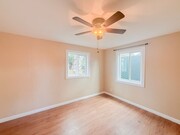 Photo - 574-576 MCINTOSH STREET Unit MCI574