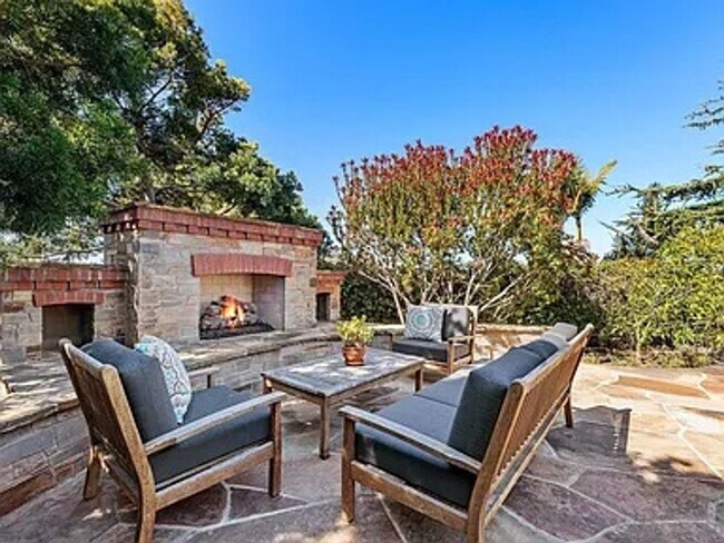 Photo - Ideal Location w/ Ocean Views - Perfect Sp...