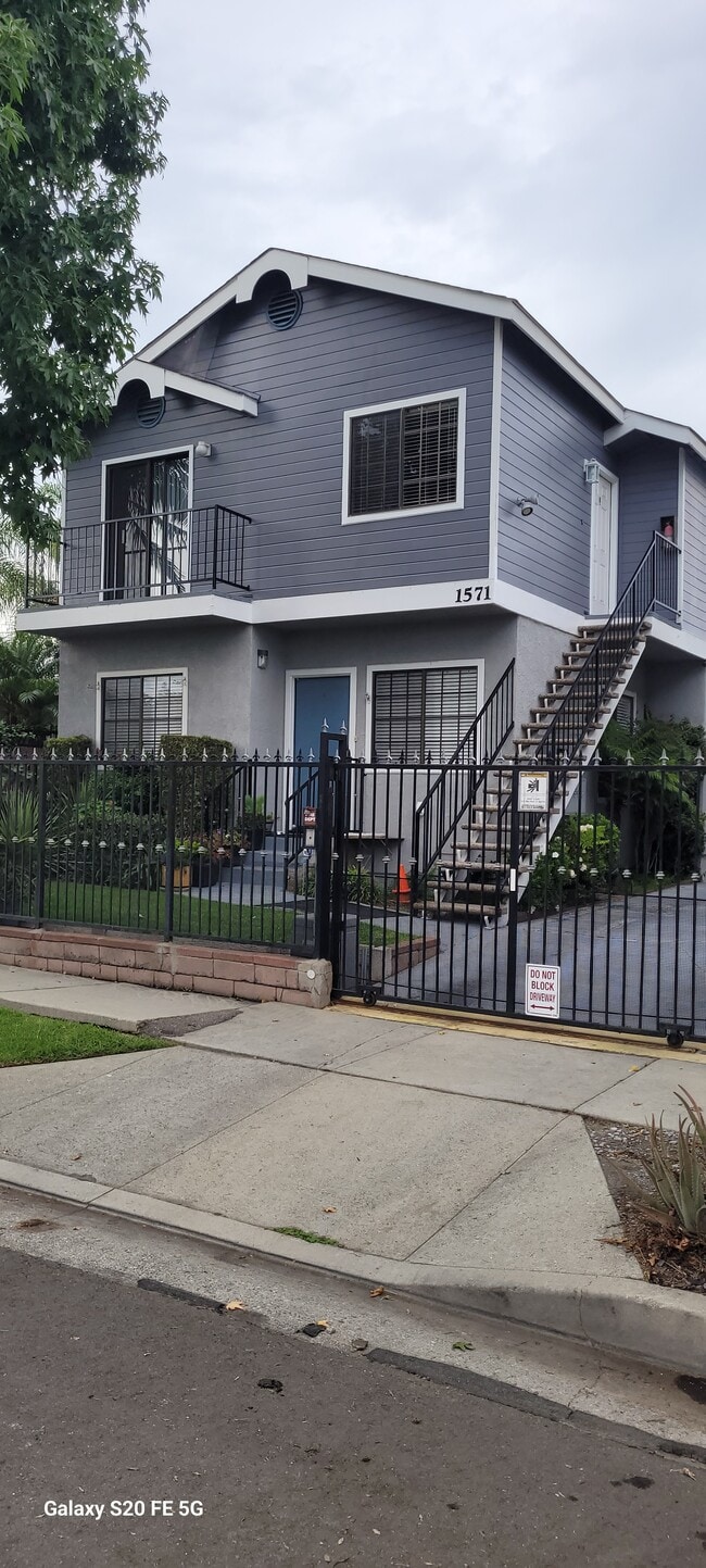 Street View - 1571 W 207th St Unit #C