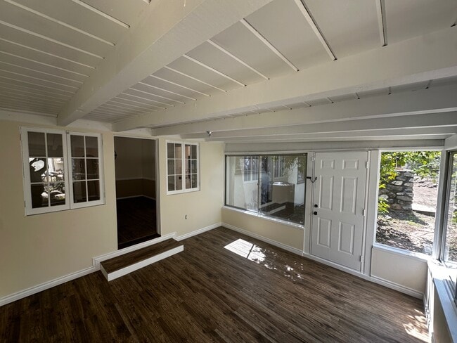 Photo - 2151 N Altadena Dr