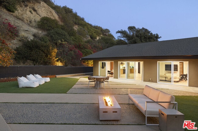 Photo - 9289 Swallow Dr