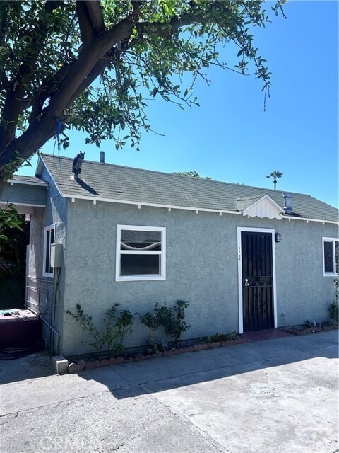 Building Photo - 1728 W 55th St Rental
