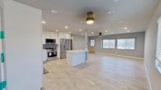 Photo - 13922 Heidi St