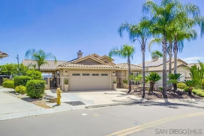 Photo - 2703 Lobelia Rd