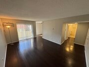 Photo - 5118 De Longpre