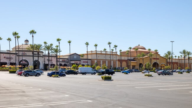 Access All Your Essentials at Foothill Ranch Towne Center - Sonterra at Foothill Ranch