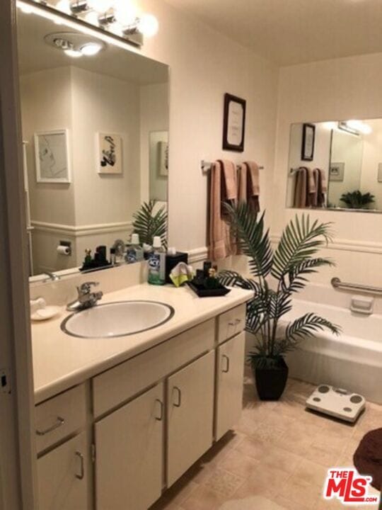 Photo - 2170 Century Pk E Unit 210