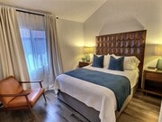 Guest Bedroom: Queen bed - 28021 Sarabande Ln Unit CanyonLuxeCondo