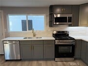 Photo - 25719 Walnut St