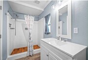 Photo - 7432 Dumosa Ave