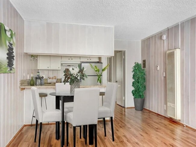 Photo - 7044 Alabama