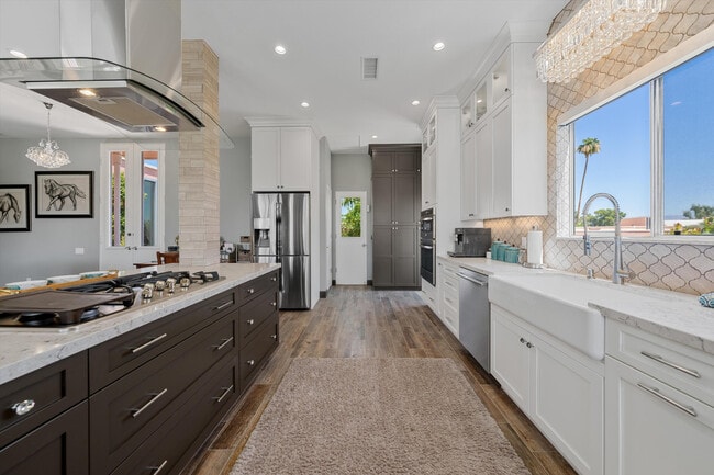 Photo - 47434 Medina Dr W