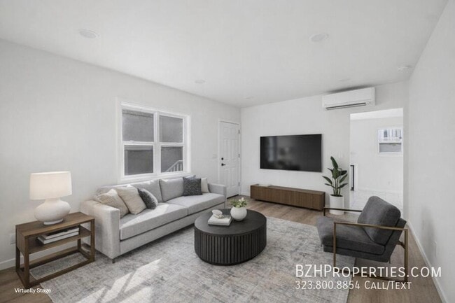 Building Photo - 1027 N Gardner St