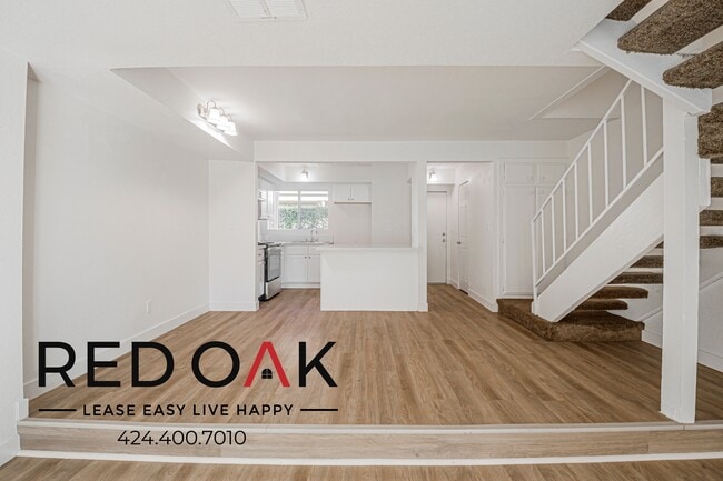 Building Photo - 855 S Citrus Ave Unit 100