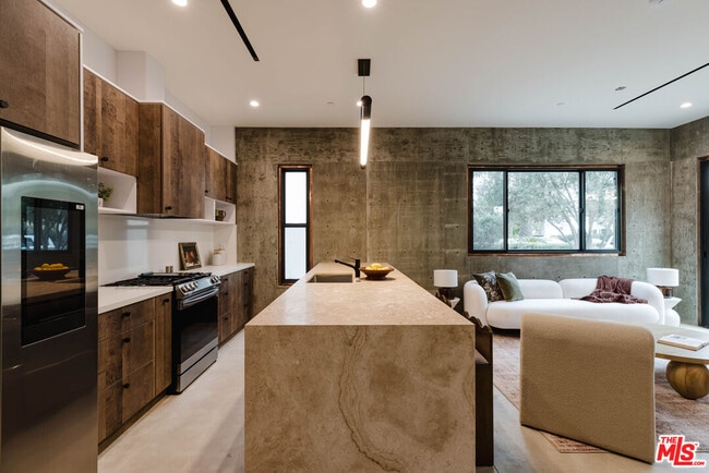 Photo - 2855 S Sycamore Ave