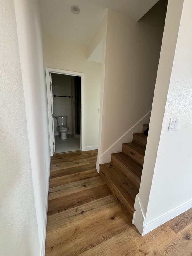 Photo - 5875 Towne Ave