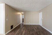 2 BR, 1.5 BA - 885 SF - La Mesa Gardens Apartments