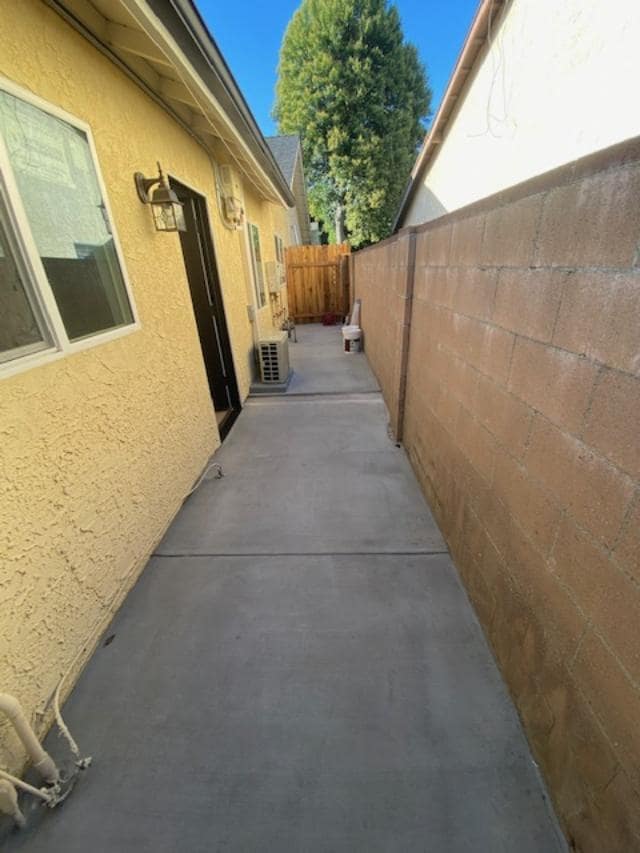 Photo - 19809 Blythe St