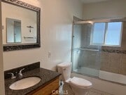 Photo - 5851 Woodman Ave