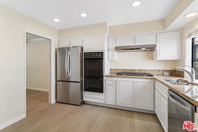 Photo - 1825 Westholme Ave Unit 2