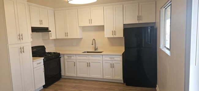 Photo - 6719 Woodman