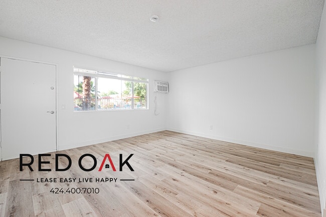 Building Photo - 13325 Heacock St Unit 48